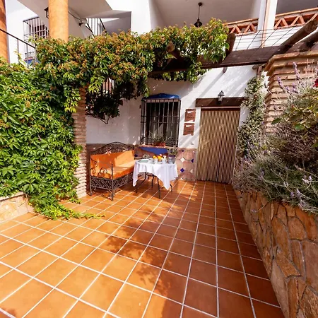 Apartamentos La Granja Hinojares Exterior photo